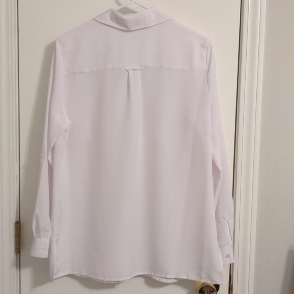NWOT Elementz women's button up top. - Picture 2 of 4